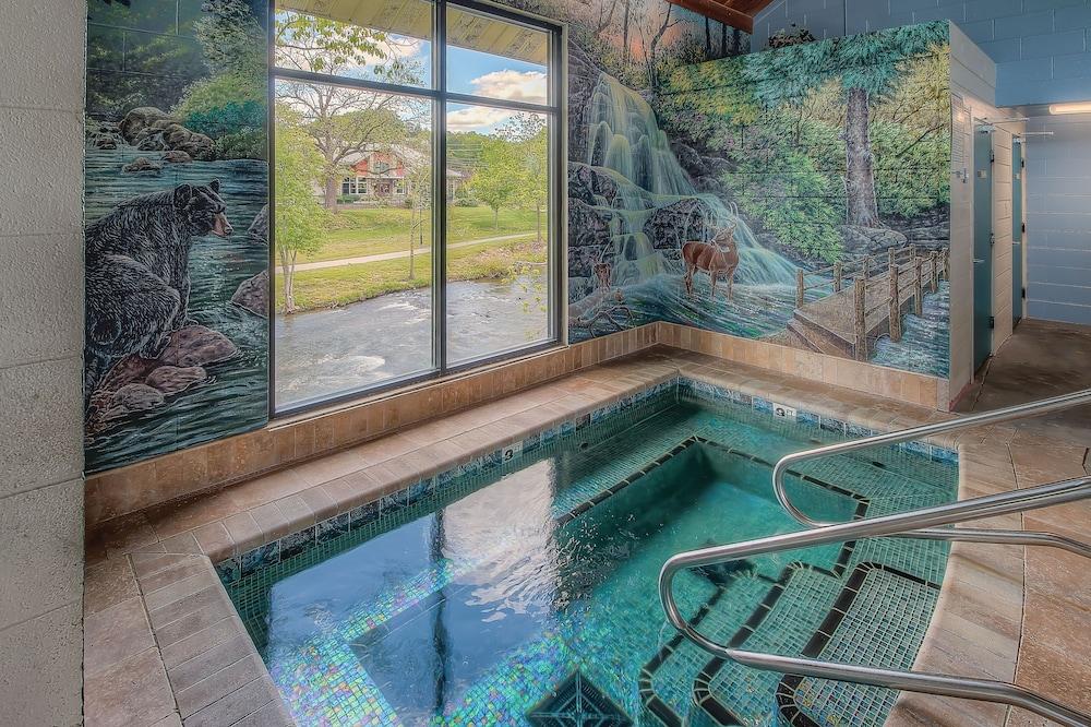 Accommodation By Willow Brook Lodge Pigeon Forge Exterior photo