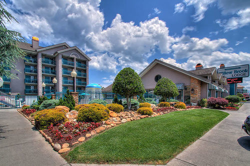 Accommodation By Willow Brook Lodge Pigeon Forge Exterior photo
